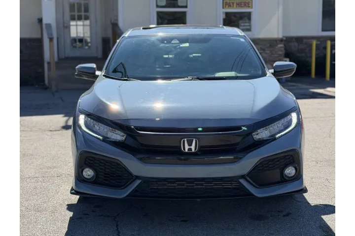 2017 Civic Sport Touring image 3