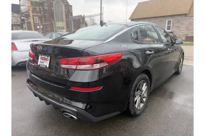 2020 Optima LX image 6