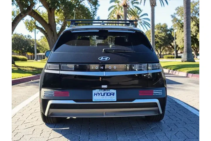 $32495 : Hyundai IONIQ 5 2025 SEL 4dr image 5