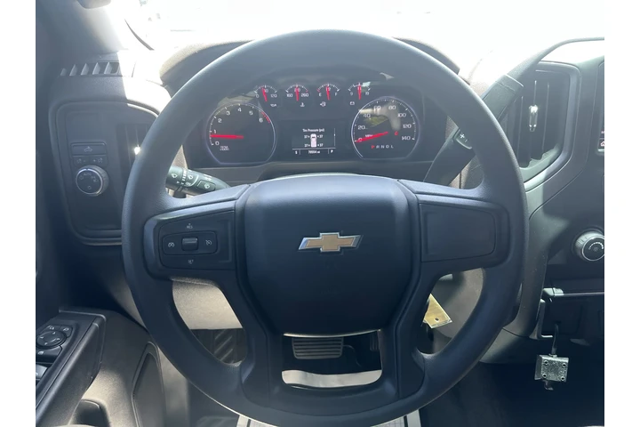 $27668 : 2020 Silverado 1500 Custom image 8