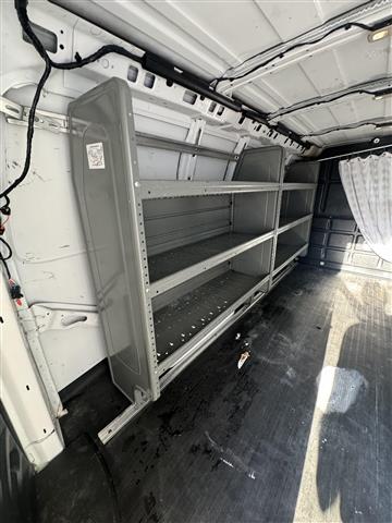 $39000 : 2022 Chevro 2500 express cargo image 5