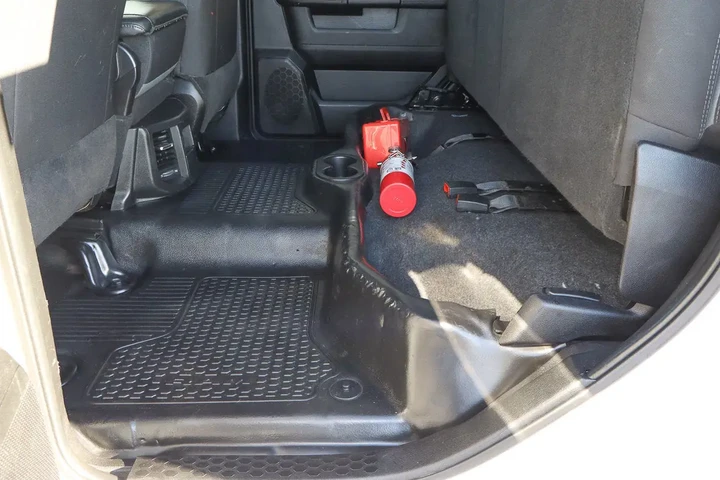 $52988 : 2023 4500 Chassis Cab SLT 4x4 image 9