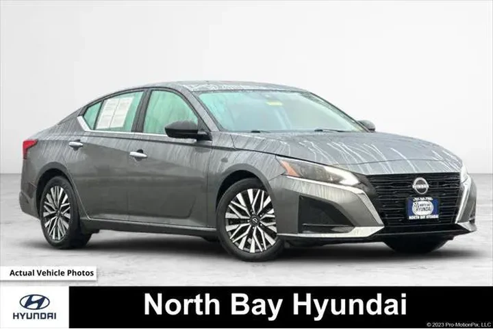 $18890 : Nissan Altima 2024 2.5 SV 4d image 1