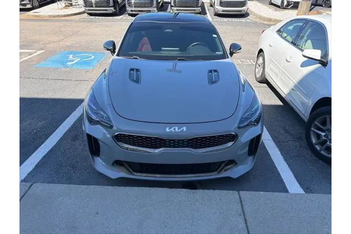 $26091 : Kia Stinger 2023 GT-Line 4dr image 5
