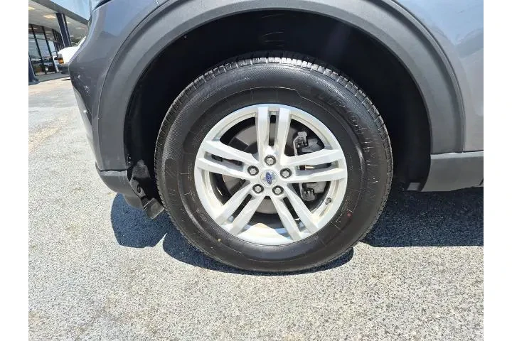 $29984 : Ford Explorer 2024 AWD XLT 4 image 8