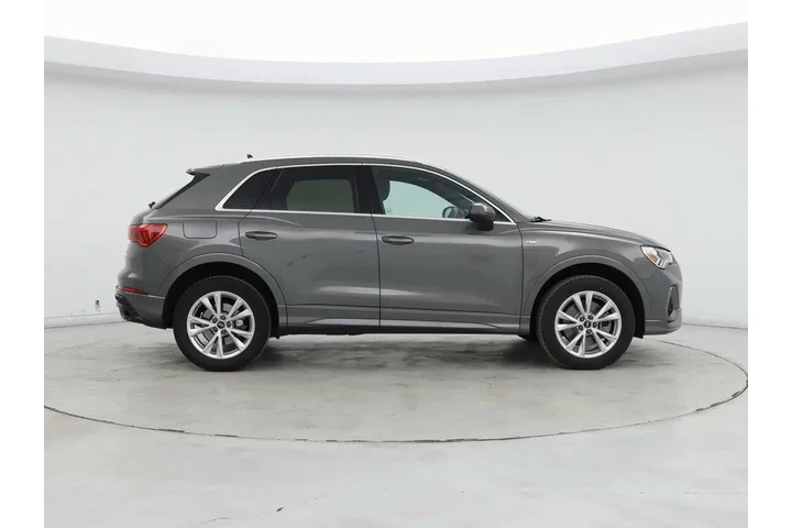 $25998 : Audi Q3 2022 AWD quattro S l image 7