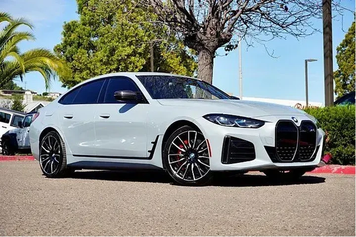 $34895 : BMW i4 2022 AWD M50 Gran Cou image 2