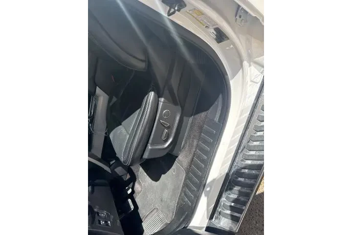 $24046 : Ford F-150 2018 4x4 Lariat 4 image 9