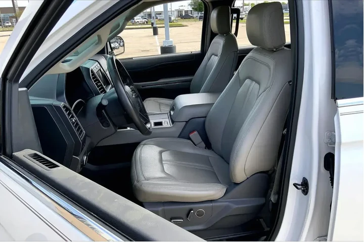$25740 : Ford Expedition MAX 2019 4x2 image 8