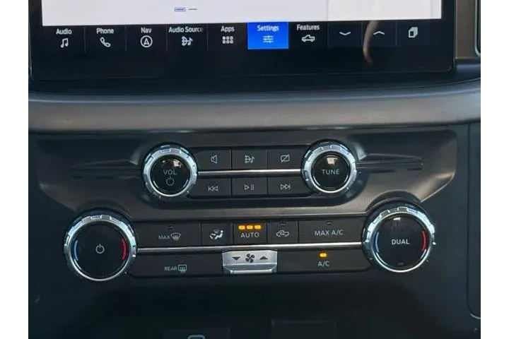 $39522 : Ford F-150 2024 4x2 XLT 4dr image 4