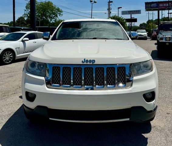 $7900 : 2011 Grand Cherokee Overland image 10