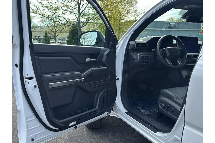 $42994 : Gold Certified 2025 TACOMA TR image 2