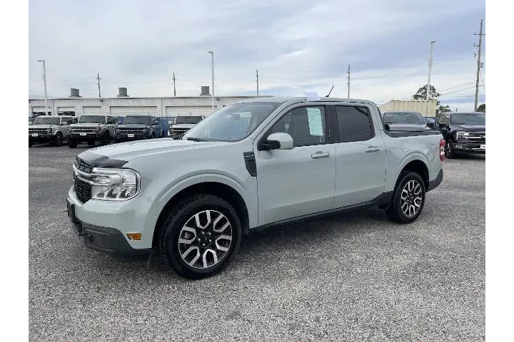 $26988 : Ford Maverick 2023 Lariat 4d image 4