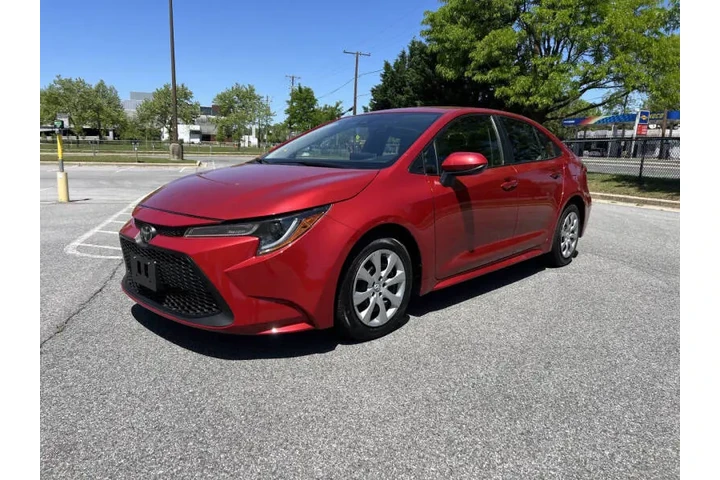 $11900 : 2020 Corolla LE image 3