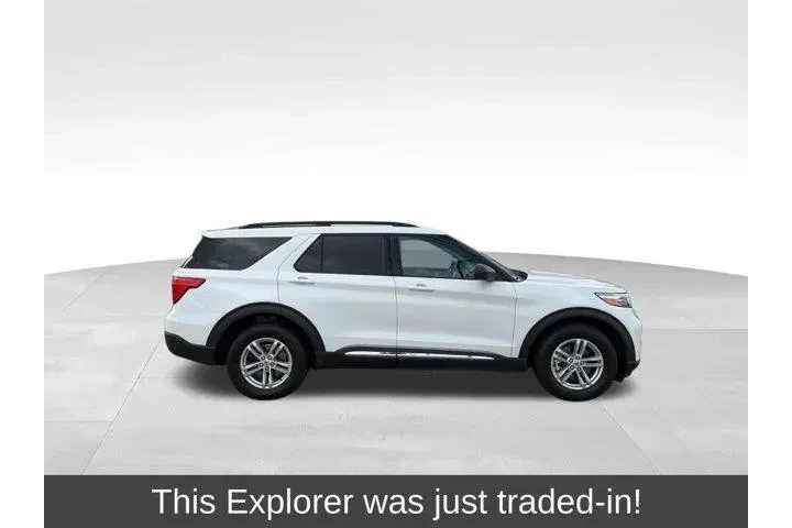 $23998 : Ford Explorer 2020 AWD XLT 4 image 1