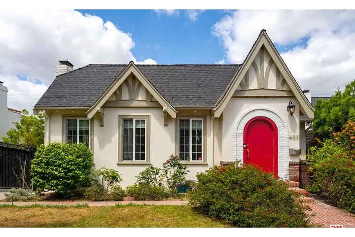 $2550 : 3 Bed Home in N Plymouth Blvd image 1