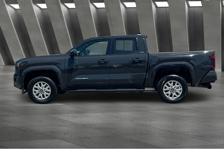 $38900 : Toyota Tacoma 2025 4x4 SR5 4 image 10
