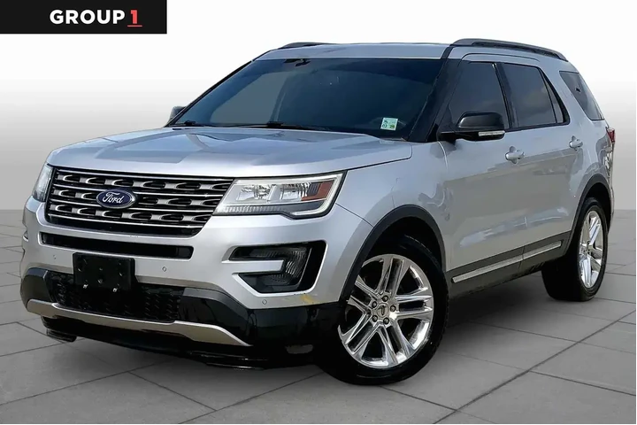 $12865 : Ford Explorer 2017 XLT 4dr S image 1