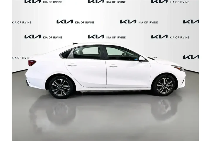 $14599 : Kia Forte 2023 LXS 4dr Sedan image 9