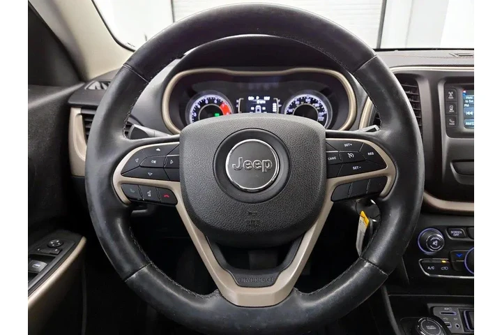 $15998 : Jeep Cherokee 2018 4x4 Latit image 10