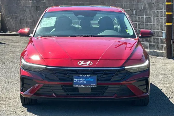 $23790 : Hyundai ELANTRA 2025 Limited image 9