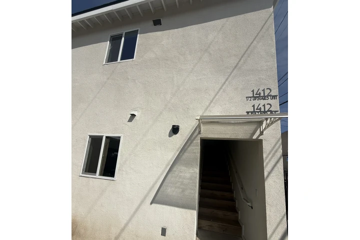 $2400 : Renta departamento en LA image 1