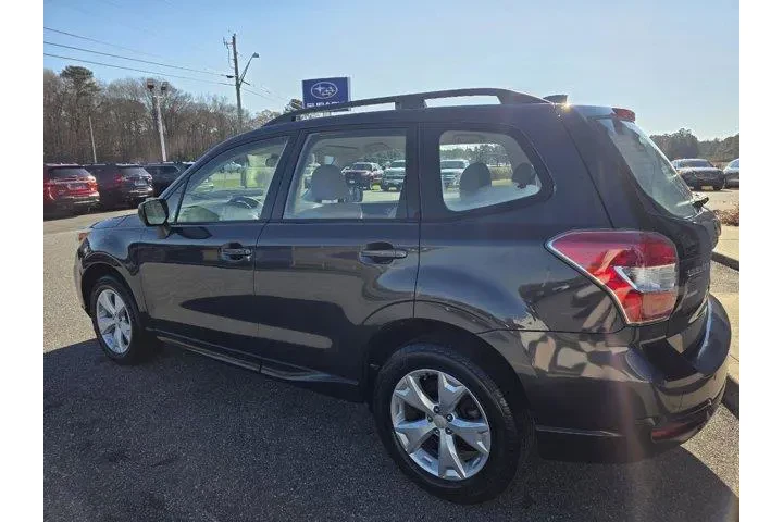 $14388 : Subaru Forester 2016 AWD 2.5 image 7