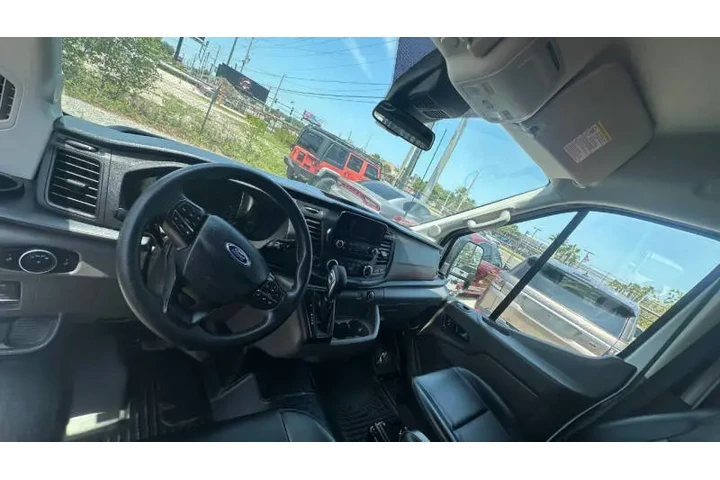 $26995 : 2021 Transit 250 image 9