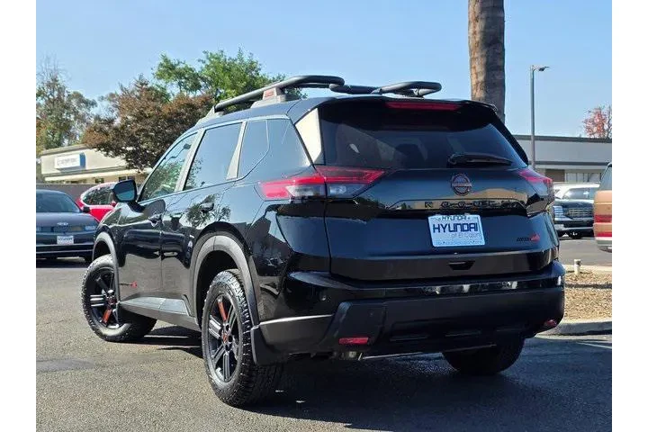 $28900 : Nissan Rogue 2025 AWD Rock C image 7