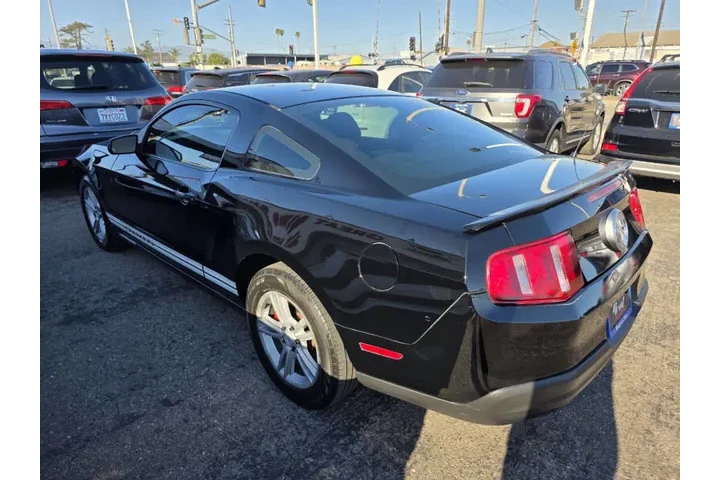 $8995 : 2010 Mustang V6 Premium image 7