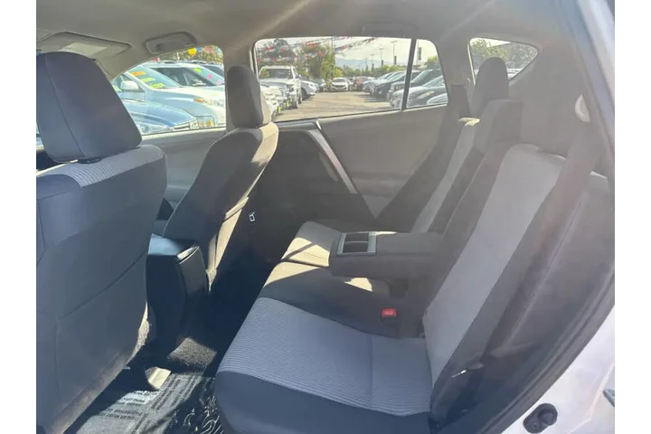 $14999 : 2013 RAV4 LE image 8