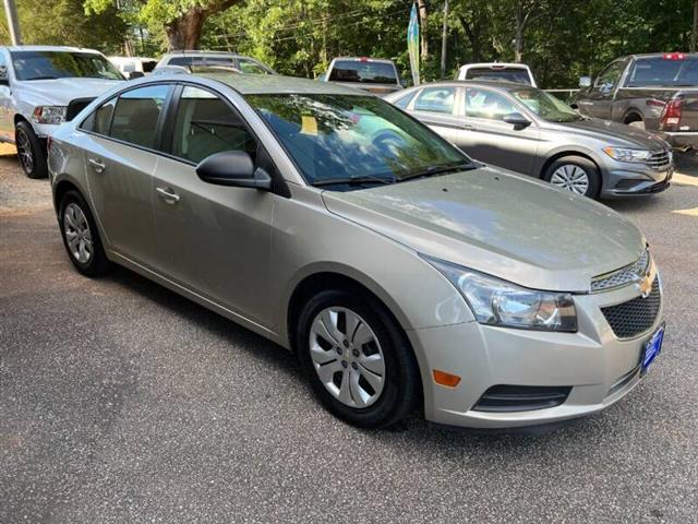 $7999 : 2014 Cruze LS Auto image 6