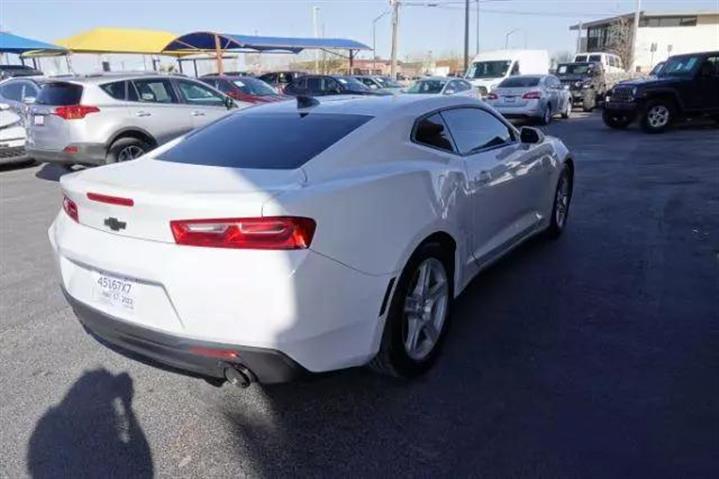 $28995 : Pre-Owned 2018 Camaro LS Coup image 6