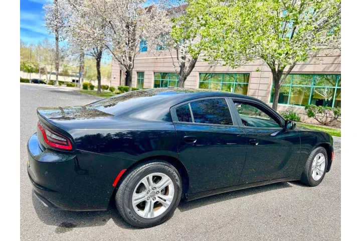 $20995 : 2021 Charger SXT image 10