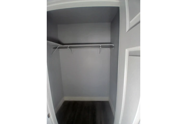 $1950 : 1 Rec. 1 Bano image 9