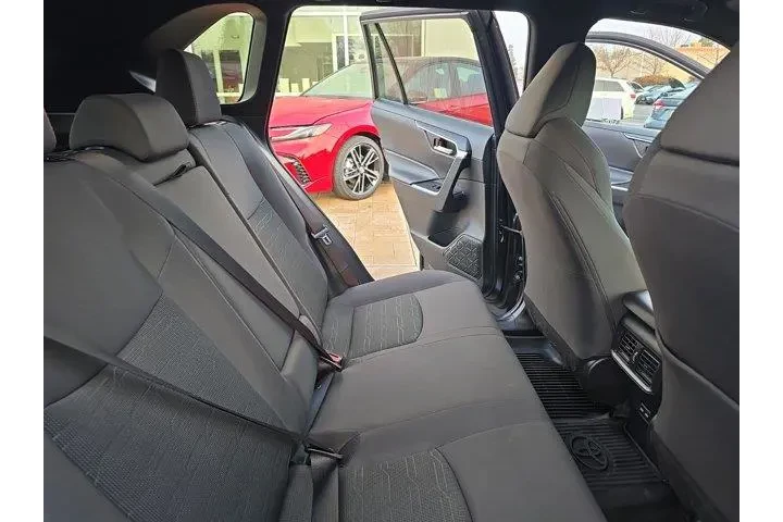 $29995 : Toyota RAV4 Prime 2022 AWD S image 10