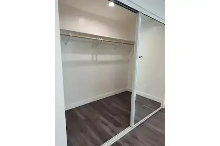 $2950 : HUNTINGTON PARK RENTO CASA image 3