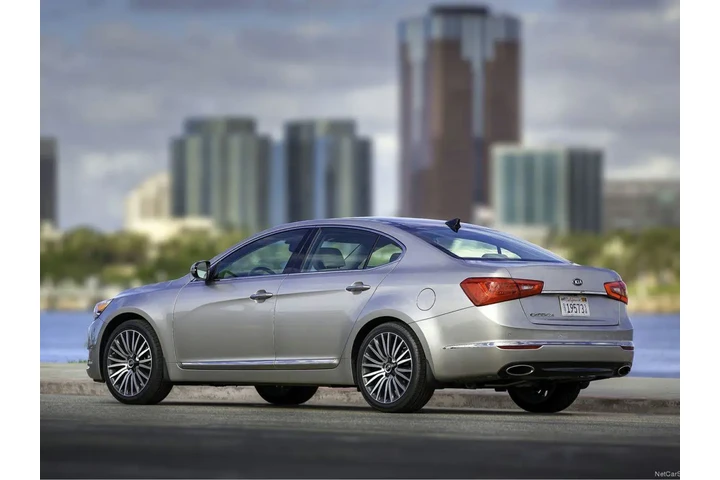 $12599 : Kia Cadenza 2016 Premium 4dr image 1