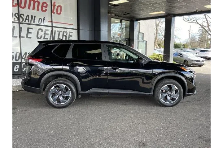 $19222 : Nissan Rogue 2025 AWD SV 4dr image 4