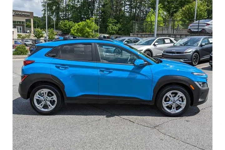 $18957 : Hyundai KONA 2023 SEL 4dr Cr image 8
