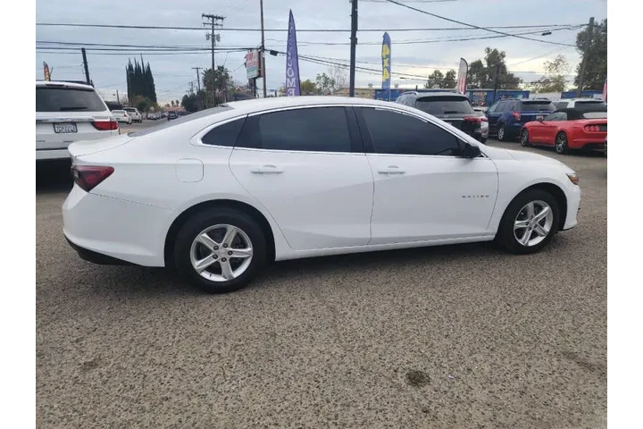 $14599 : 2020 Malibu LS image 8