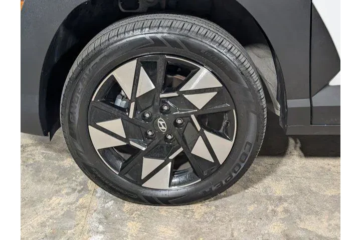 $21588 : Hyundai KONA 2025 AWD SEL 4d image 9