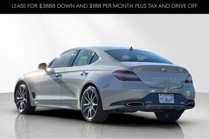 $38604 : Genesis G70 2026 2.5T Standa image 7