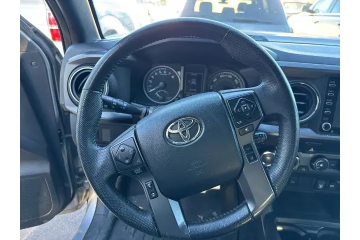 $34645 : Toyota Tacoma 2020 4x4 TRD P image 9