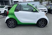 $15500 : Used 2018 fortwo electric dri thumbnail