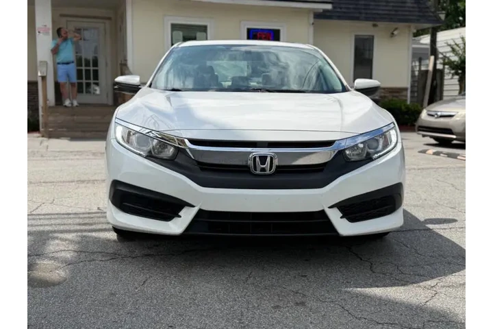 2016 Civic EX image 10