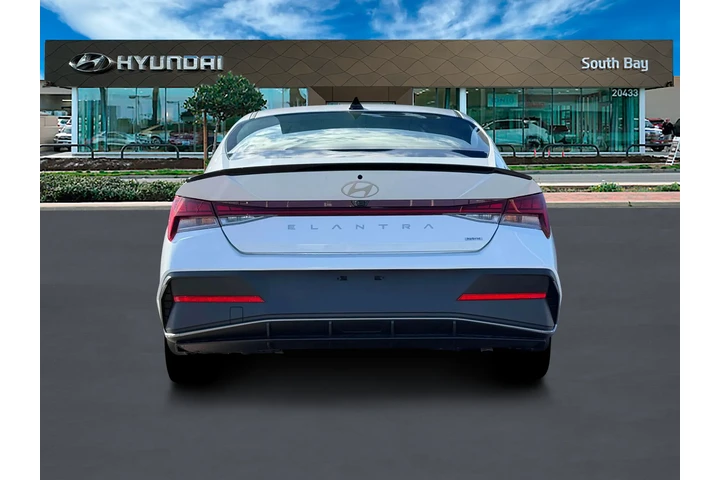 $22998 : Hyundai ELANTRA Hybrid 2025 image 6