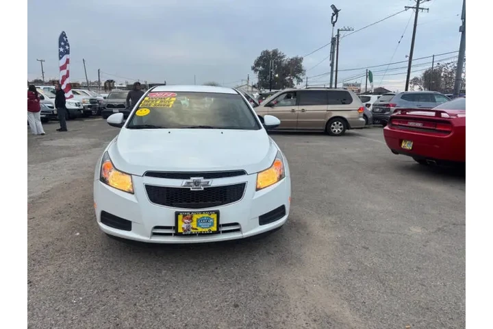 $5599 : 2014 Cruze LT Fleet image 4