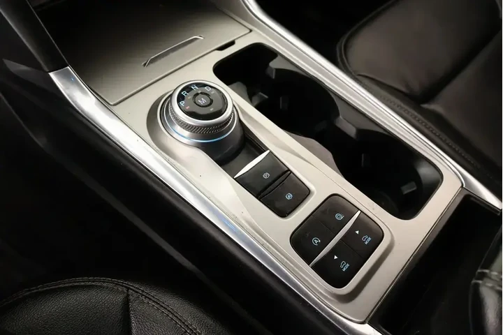 $21433 : Ford Explorer 2020 XLT 4dr S image 9