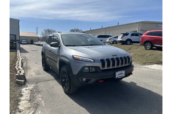 $9990 : 2015 Cherokee Trailhawk image 8
